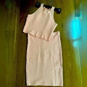 Elegant sleeveless two piece set -Peach